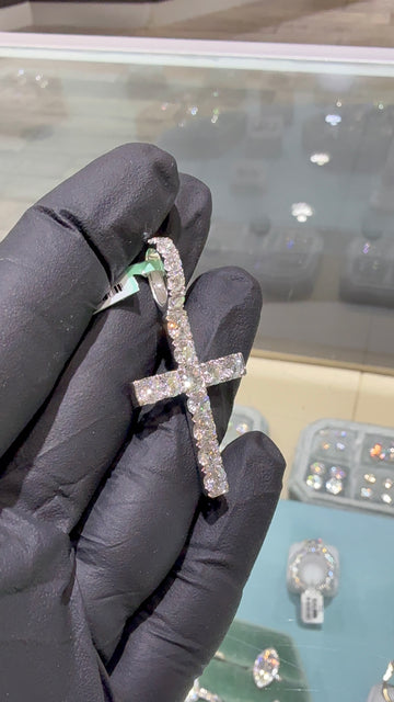 3.20CTW VVS2 Lab Diamond Cross Pendant
