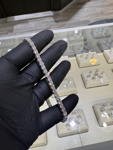 10CTW VVS Diamond Tennis Bracelet