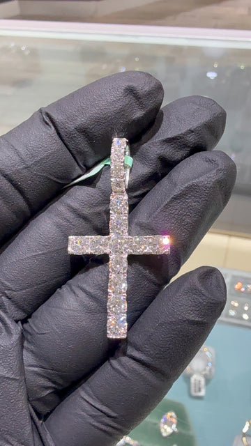 3.20CTW VVS2 Lab Diamond Cross Pendant