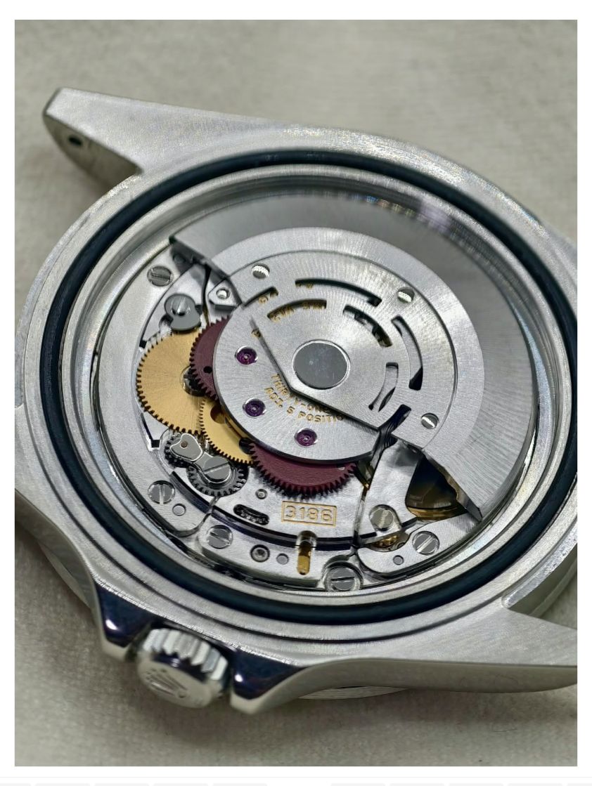 Pre-owned Rolex Explorer II 16570 — movement supplier photograph