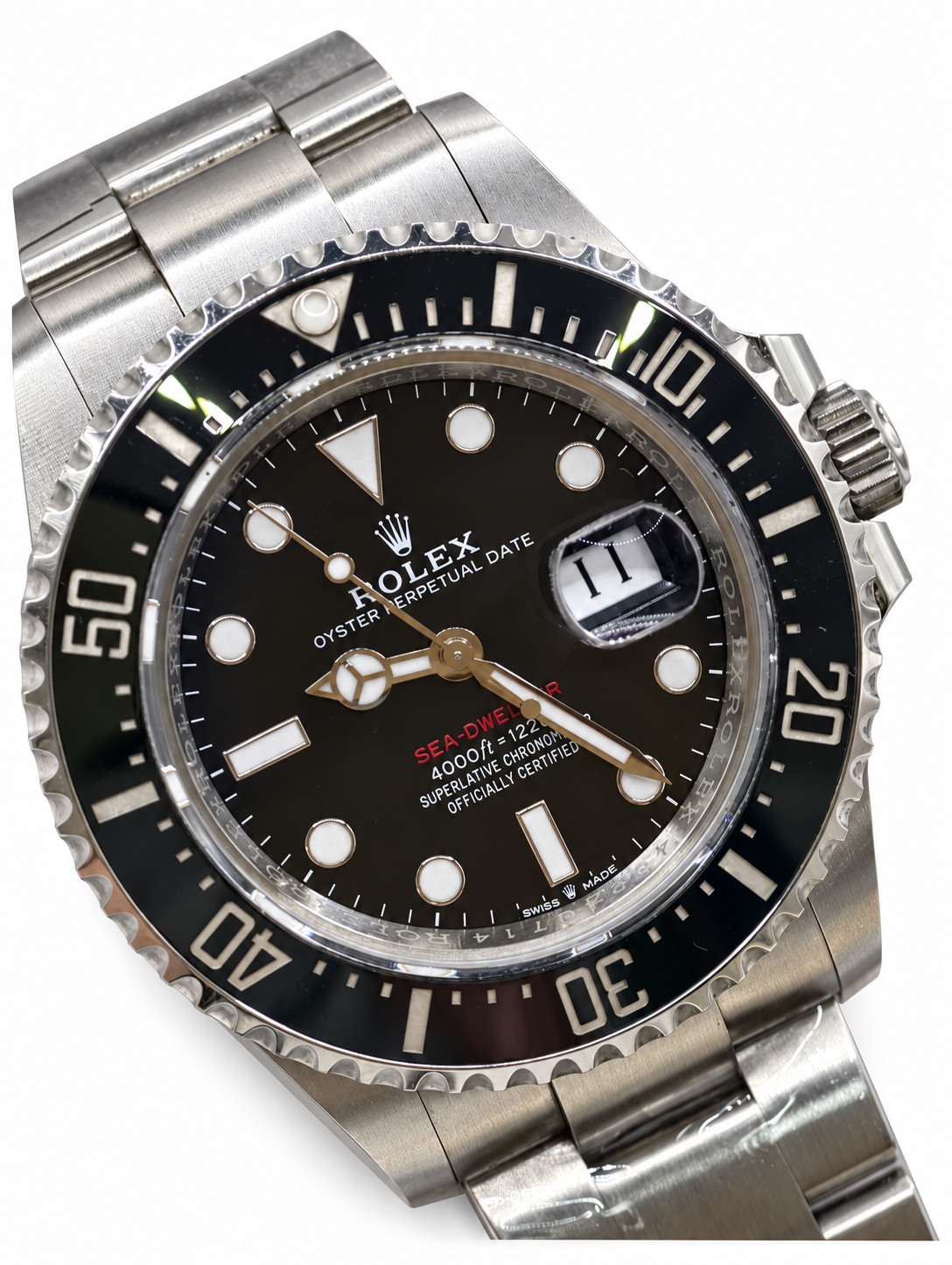 Pre-owned Rolex Sea-Dweller 126600 — black dial